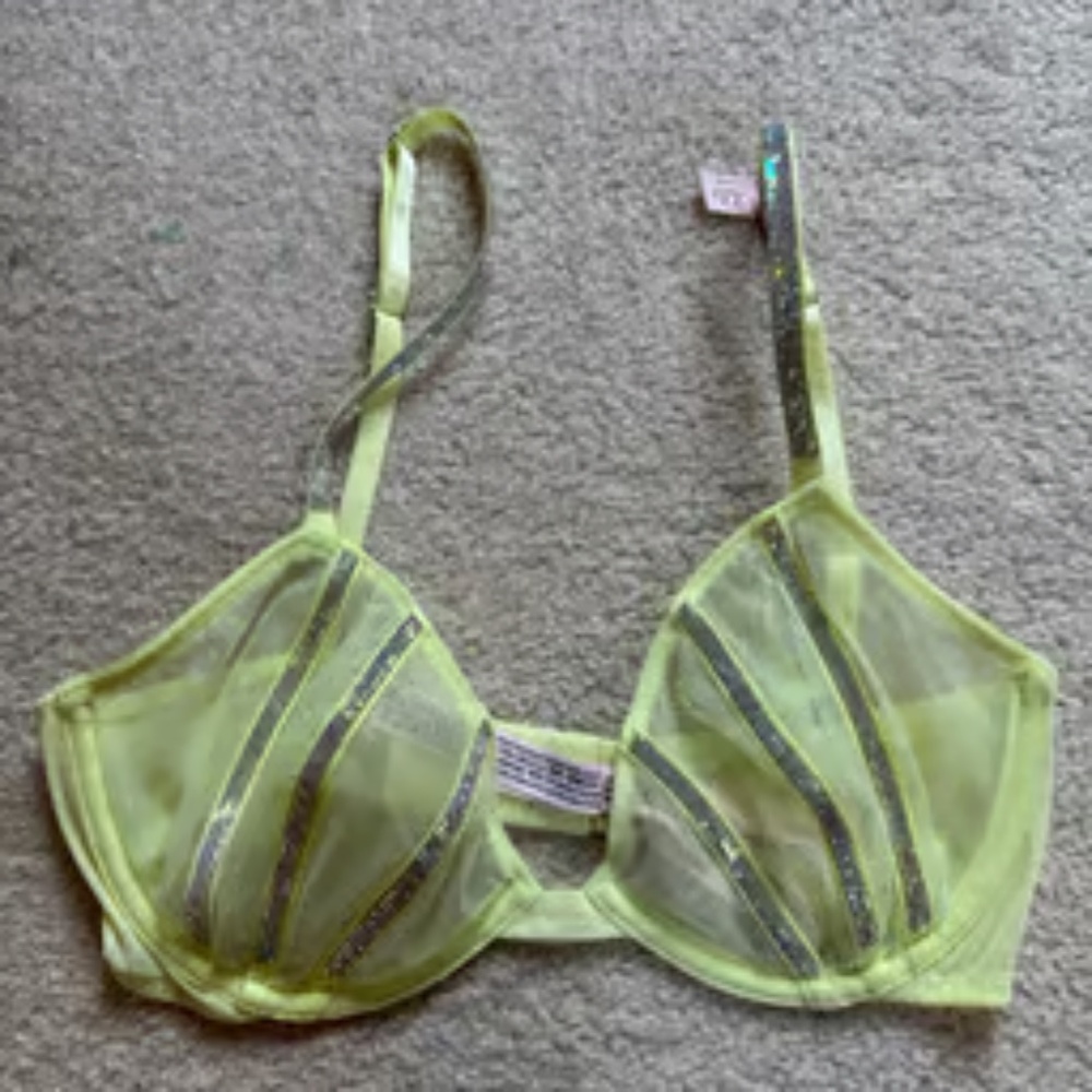 NWT Victorias Secret mesh rhinestone bra 32D